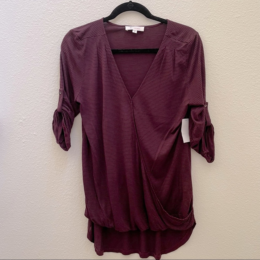 Two by Vince Camuto long sleeve top NWT size Medium